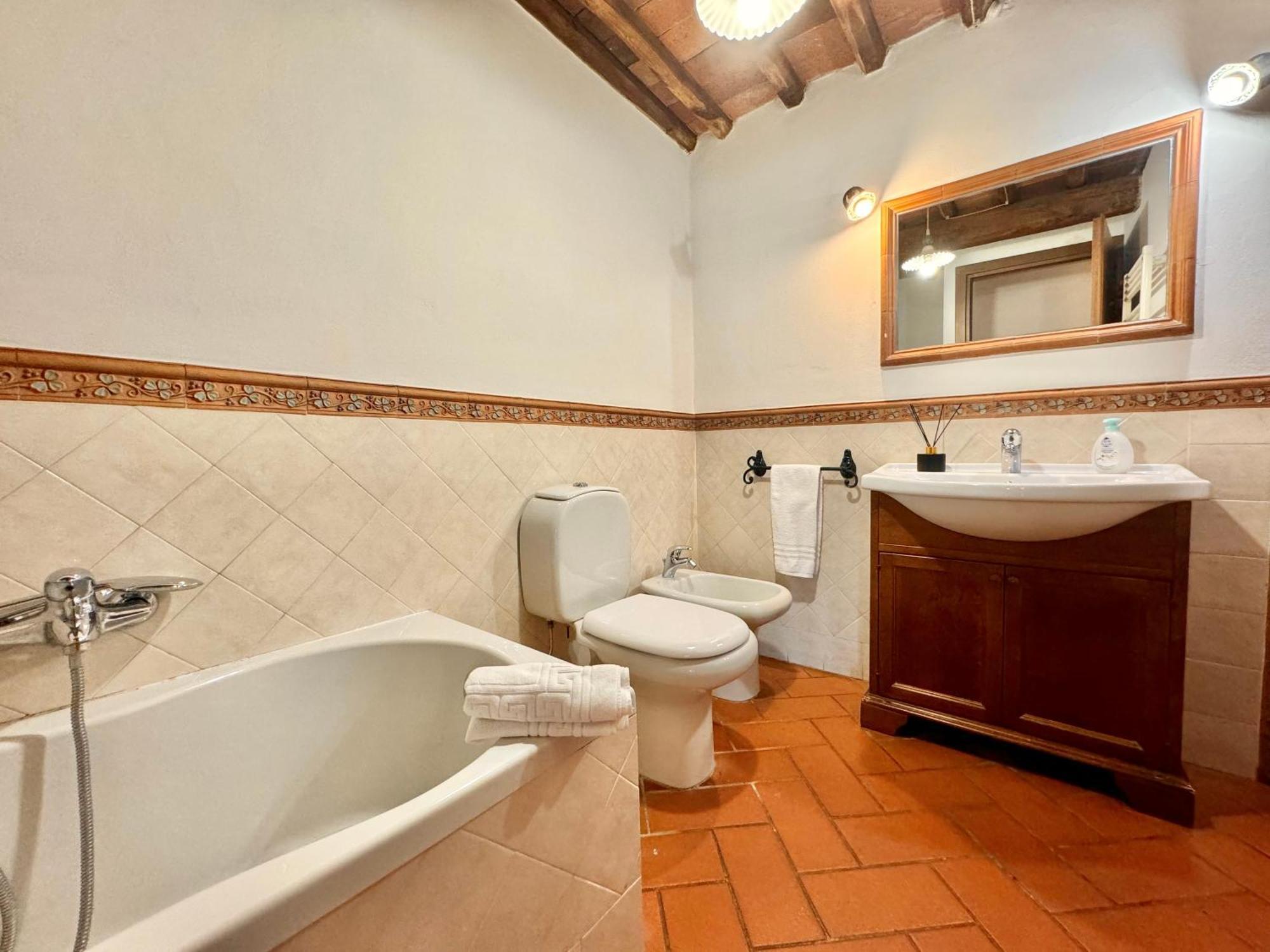 Fronte Mura Lucca - Parcheggio - Wifi Il Cortigiano Βίλα Εξωτερικό φωτογραφία